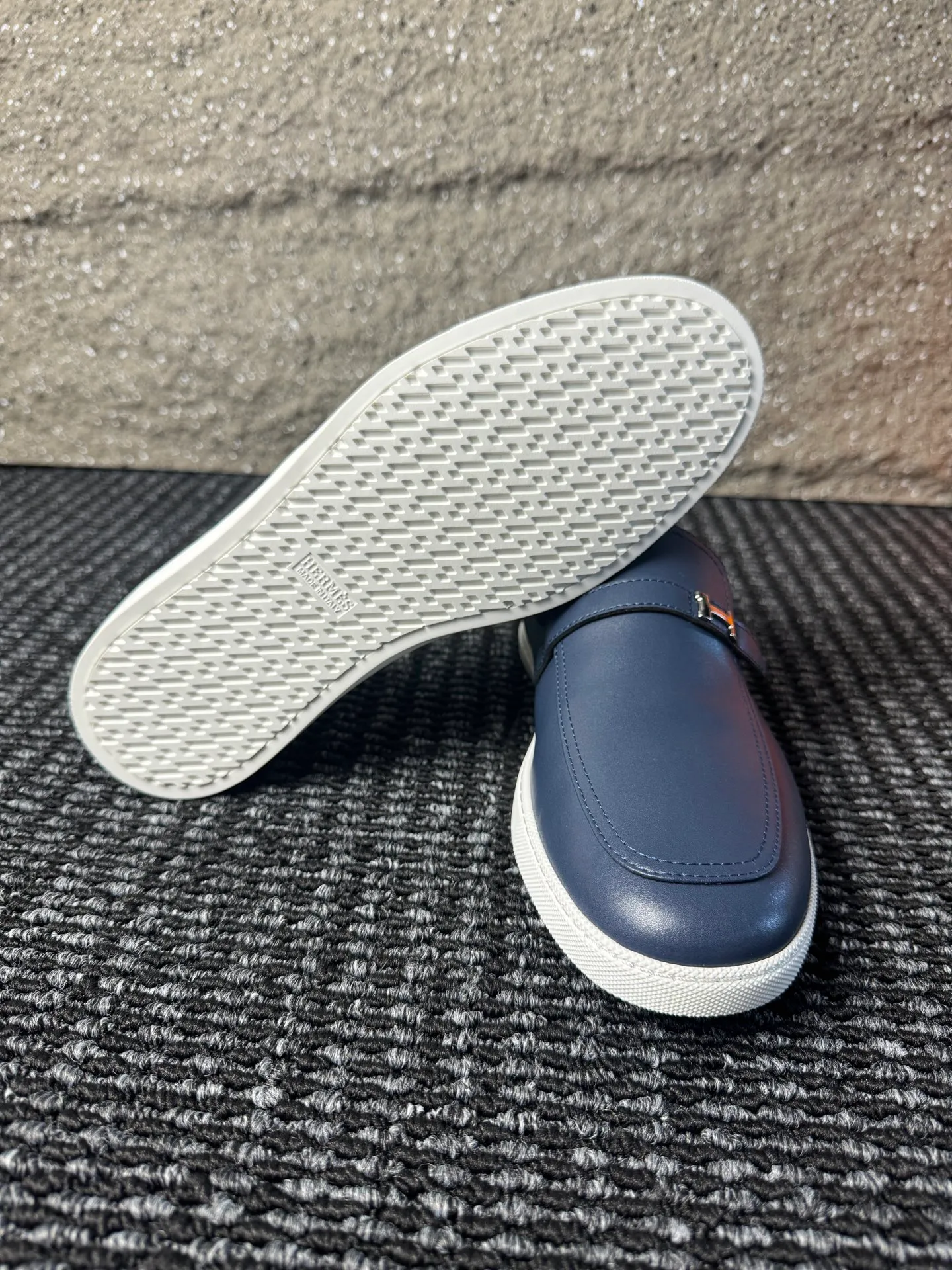 Men's men's shoes 💰440 [New style] 🪷🪷[HERMES] Hermès - High-end quality, the same style as the official website - Upper: 🔝 Nappa calfskin, with iconic H metal - Lining: water-dyed cowhide - Outsole: ultra-light TPU molded outsole - Ultra-high quality control·Fine workmanship: highlighted (high-end·luxury·grade) -Size: 38-44 (45 can be customized)·
